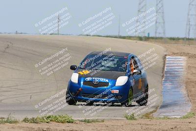 media/Apr-30-2022-CalClub SCCA (Sat) [[98b58ad398]]/Group 2/Race (Grapevine)/